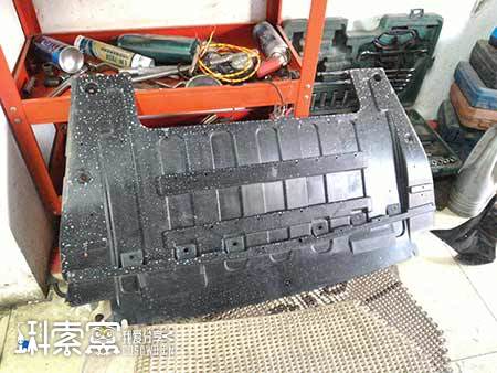 [原創]瑞虎7發動機護板安裝是什么樣的效果？親裝演示
